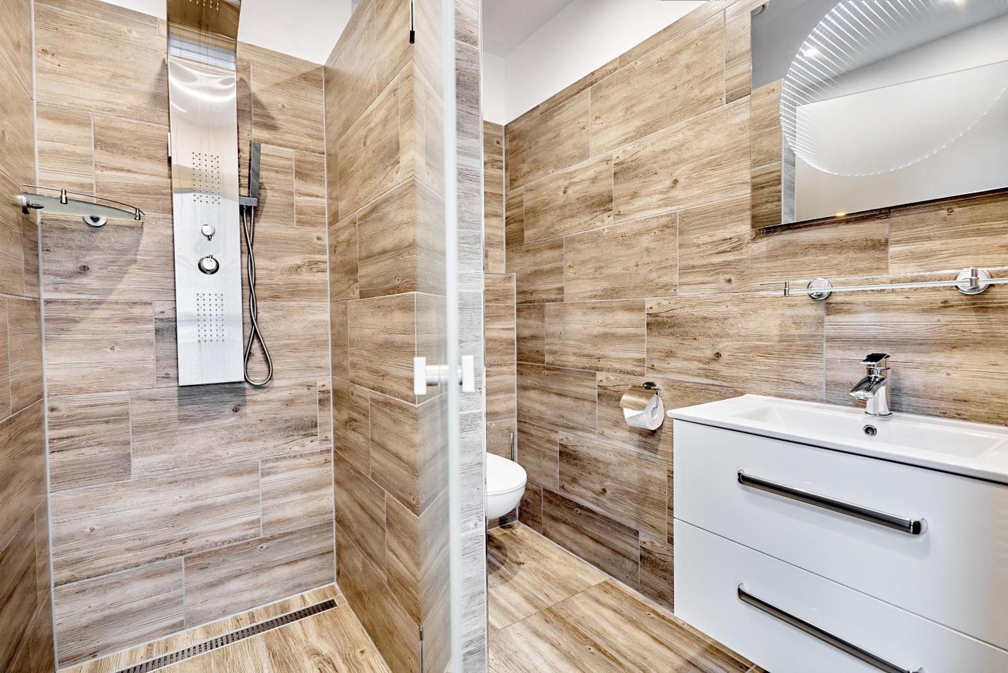 Apartmany Svatosske Skaly 洛克特 外观 照片