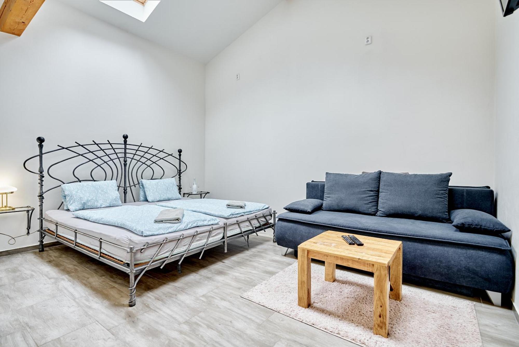 Apartmany Svatosske Skaly 洛克特 外观 照片