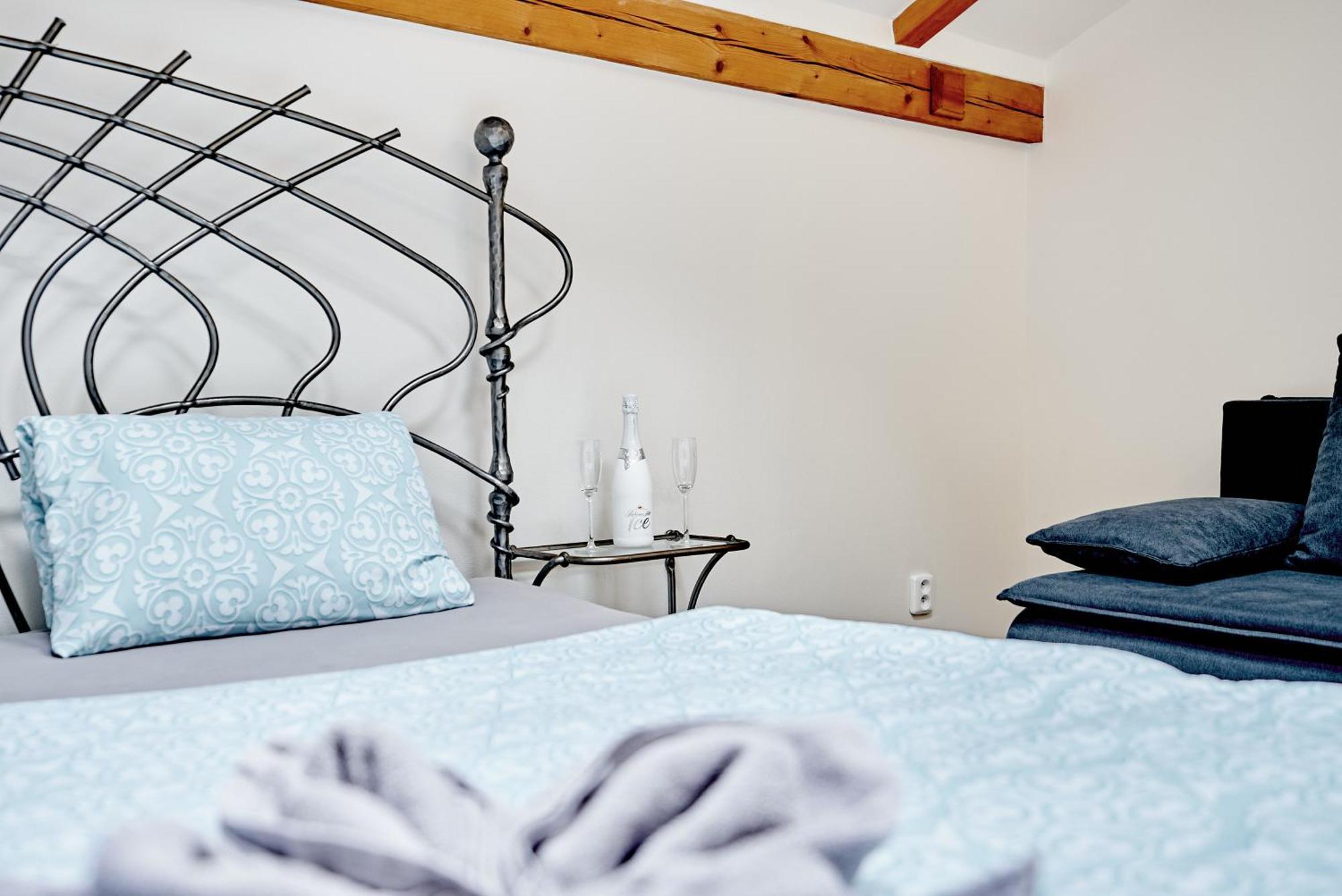 Apartmany Svatosske Skaly 洛克特 外观 照片